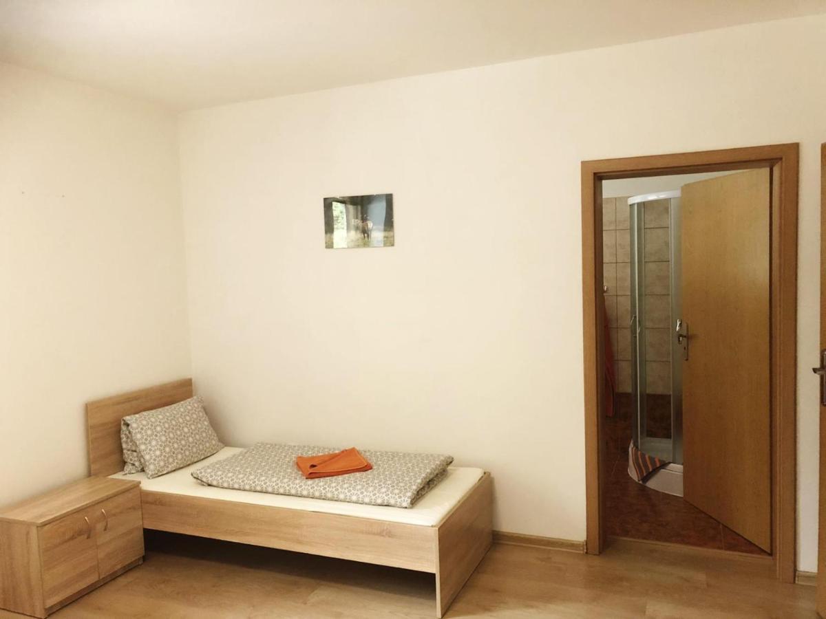 Chata Spalena Sprava Tanapu Zuberec Buitenkant foto