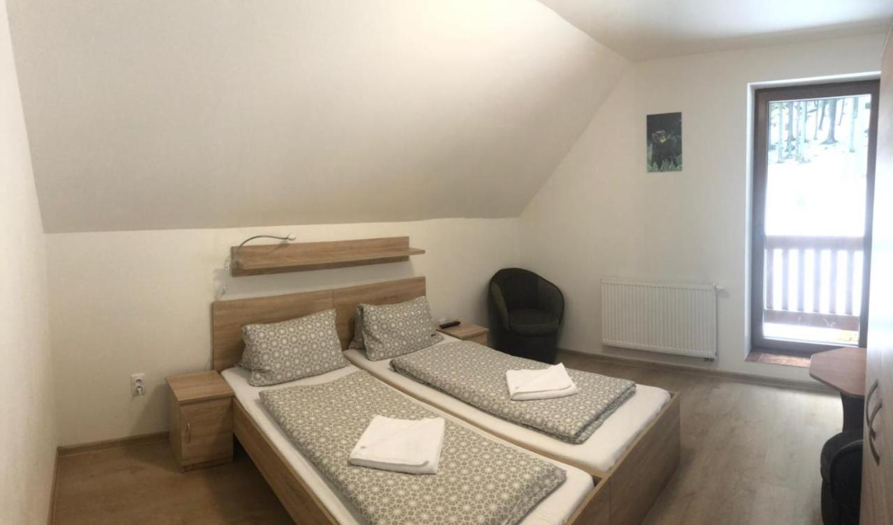 Chata Spalena Sprava Tanapu Zuberec Buitenkant foto
