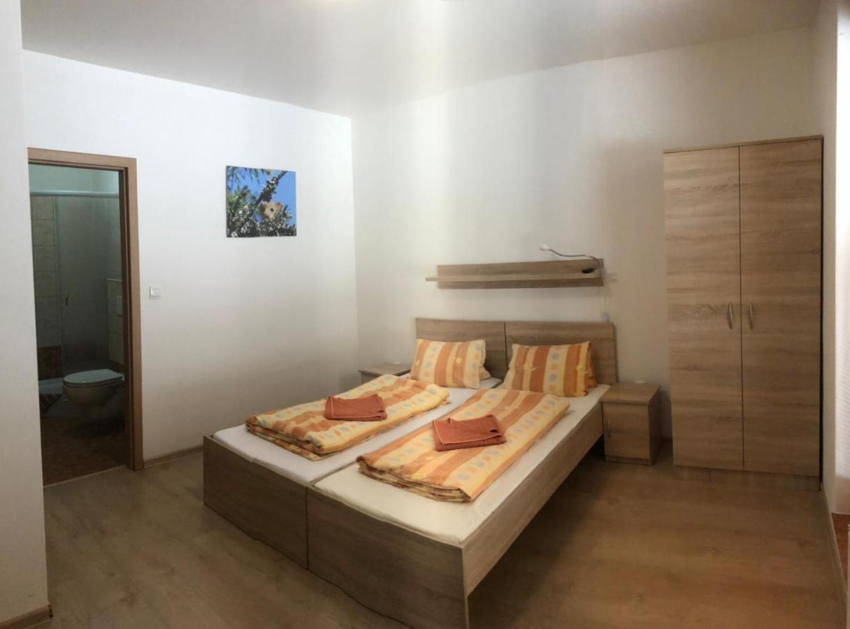 Chata Spalena Sprava Tanapu Zuberec Buitenkant foto
