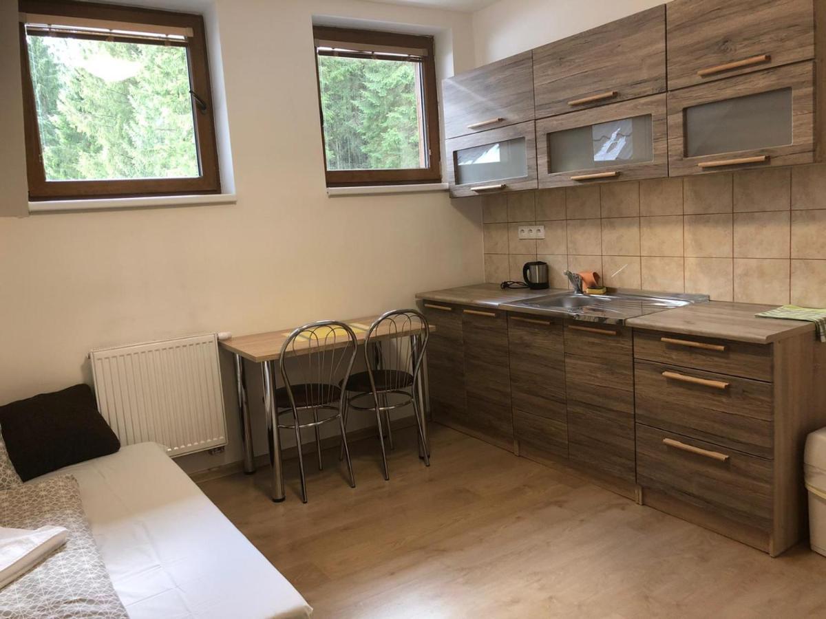 Chata Spalena Sprava Tanapu Zuberec Buitenkant foto